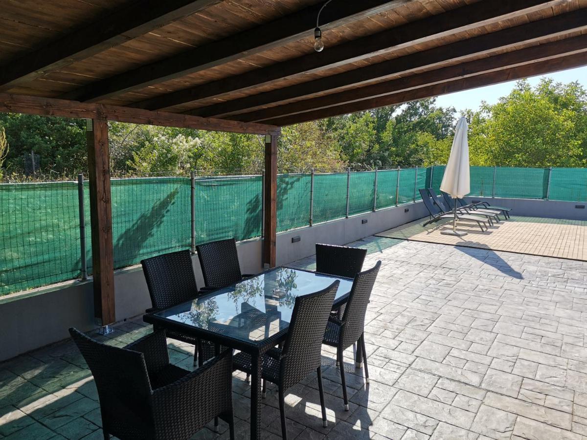 Holiday Home Villa Marija Radosic  المظهر الخارجي الصورة